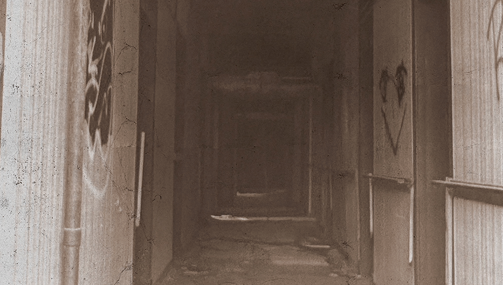 boy-in-the-hallway-v2